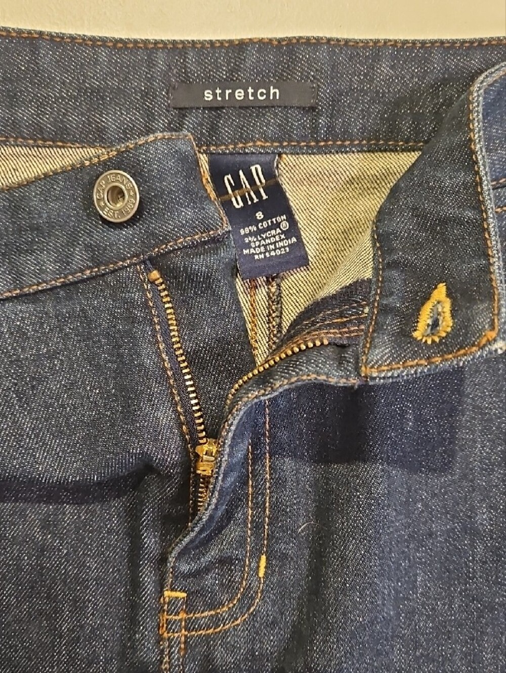 GAP Skirt NWT Stretch 0200